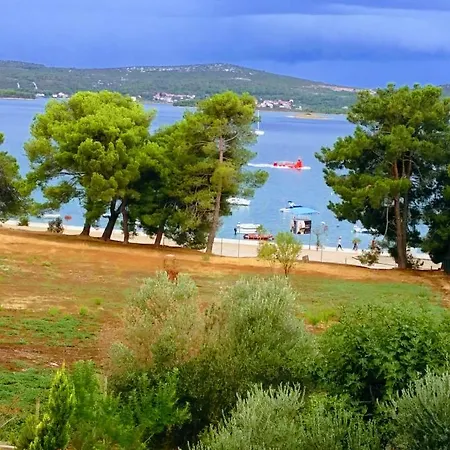 Maris * Sveti Filip i Jakov